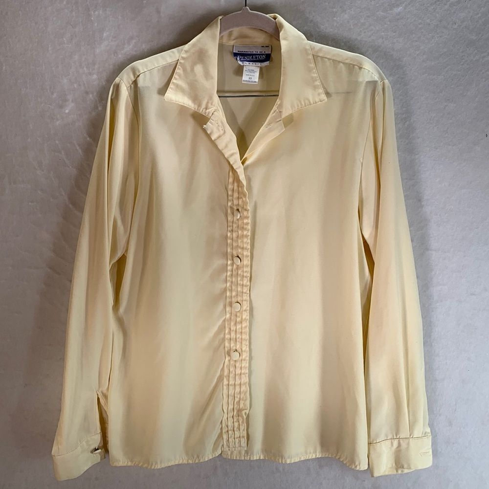 Womens vintage Pendleton yellow button down blouse size 10 made in USA